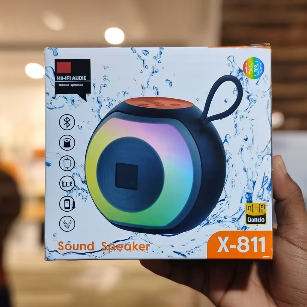 X-811 portable wireless Bluetooth speaker1