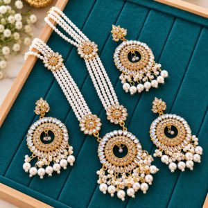 Exclusive Gorgeous Gold-Plated Kundan and Pearl Sitahar Jewelry Set (Sitahar, Earrings, and Tikli) (1)