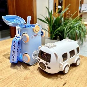 Cute Bear Bus Shape Water Bottle for Kids – 500ml Leak-Proof Plastic Drinking Cup with Straw & Shoulder Strap for School & Travel